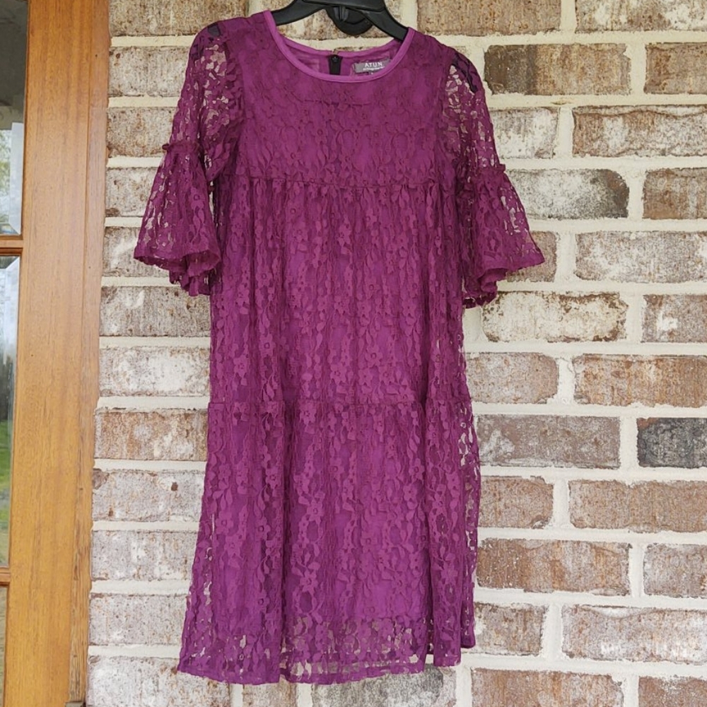 Girls lace dress